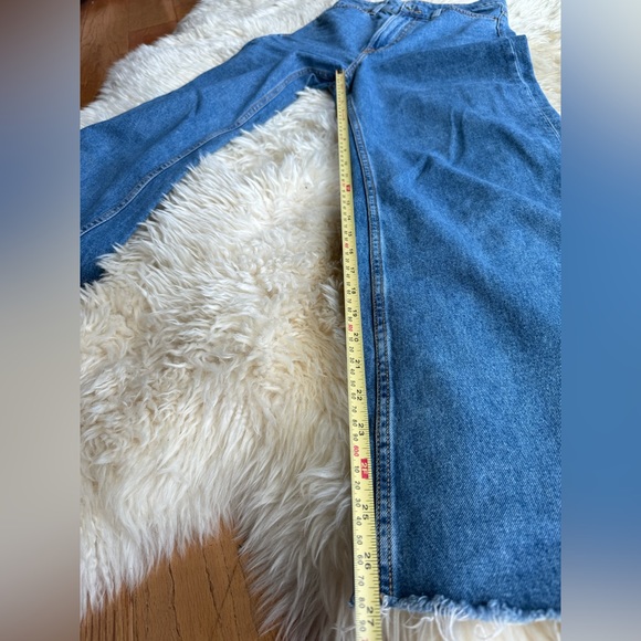 High rise wide leg medium wash denim jeans, size 2 - Picture 7 of 8